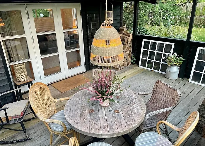 Tiny House Lindebo Near By The